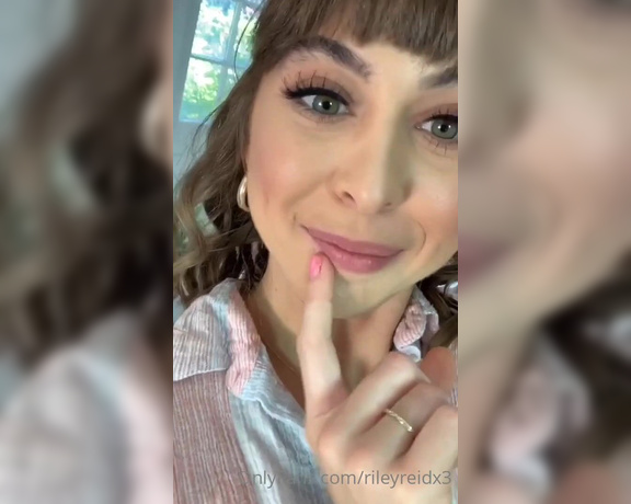 Riley Reid aka rileyreidx3 OnlyFans - I just sent a free scene out to my MAY Exclusive Reiding club!