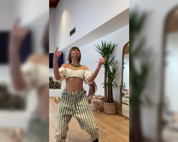 Riley Reid aka rileyreidx3 OnlyFans - Dance party!!!!!