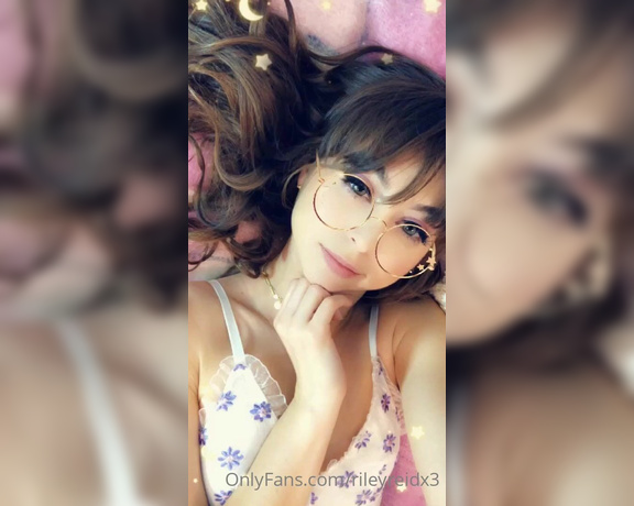 Riley Reid aka rileyreidx3 OnlyFans - I love to tease!! I hope you enjoy these naughty little videos I shot for you!