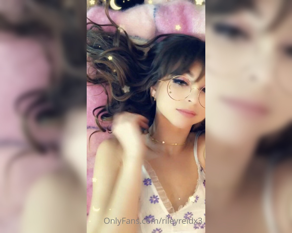 Riley Reid aka rileyreidx3 OnlyFans - I love to tease!! I hope you enjoy these naughty little videos I shot for you!