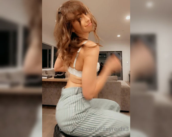 Riley Reid aka rileyreidx3 OnlyFans - I LOVE YOU!!