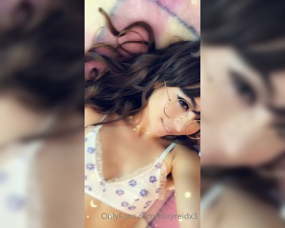 Riley Reid aka rileyreidx3 OnlyFans - I love to tease!! I hope you enjoy these naughty little videos I shot for you!