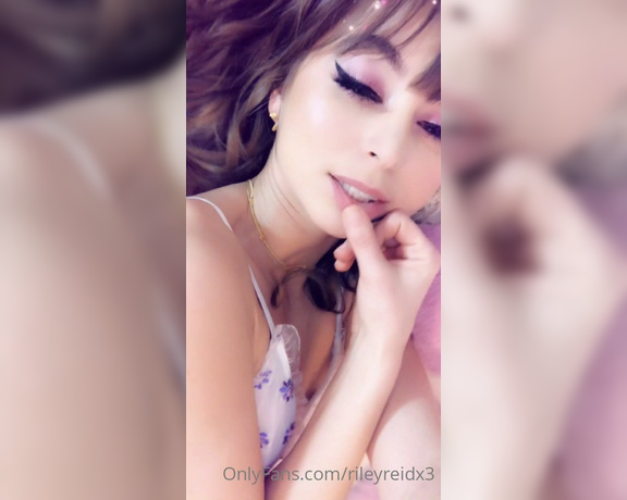 Riley Reid aka rileyreidx3 OnlyFans - I love to tease!! I hope you enjoy these naughty little videos I shot for you!