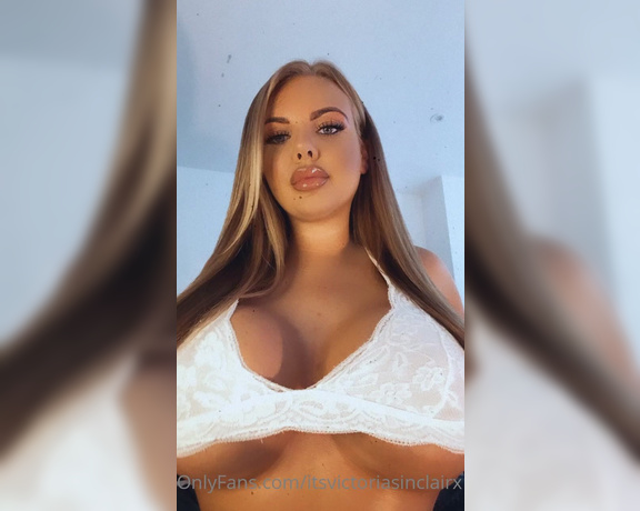 Victoria Sinclair aka itsvictoriasinclairx OnlyFans - Angelic in white