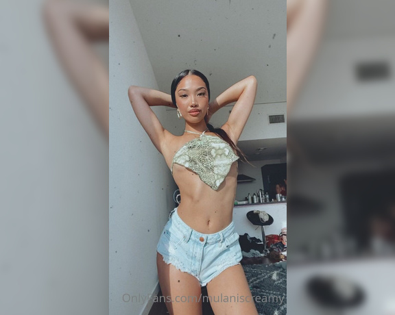 Wetaja aka wetaja OnlyFans - Titty reveal