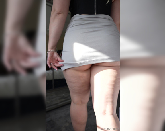 Sammy Thighs aka sammythighs OnlyFans - Do you like it when I flash you like this