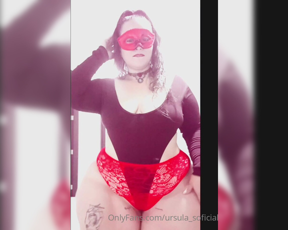 Ursula Suárez aka ursula_soficial OnlyFans - Me encanta como me queda el rojo! Y a ti, te gusta I love