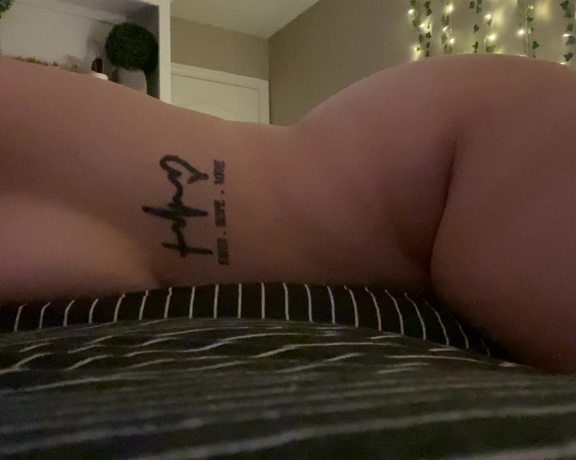 Favcunt Tvx aka favcunttvx OnlyFans - Humping my vibrator on a pillow