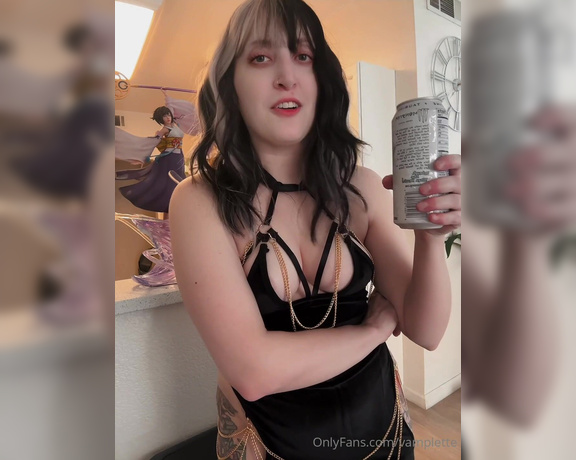 Vamplette aka vamplette OnlyFans - Did a little vid talking about my FFXIV experience so far hehe