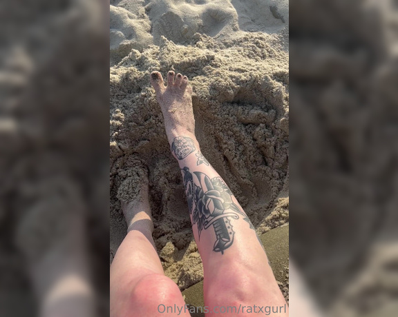 Own_Practice_8161 aka ratxgurl OnlyFans - Truly chaotic post today bc idk if my sandy feet will do it for anyone and