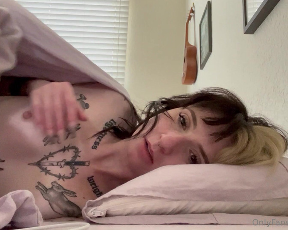 Own_Practice_8161 aka ratxgurl OnlyFans - I passed out before I posted anything last night so real quick I just recorded