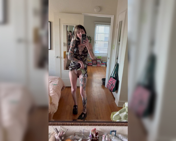 Own_Practice_8161 aka ratxgurl OnlyFans - Would you fuck me in the steakhouse bathroom please say yes