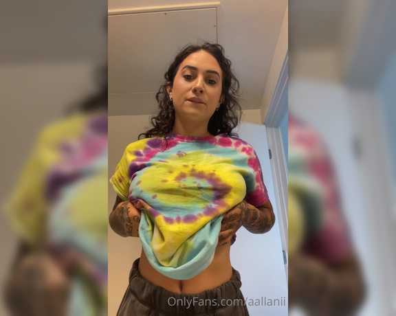 Alanah Cole aka alanahcole OnlyFans - Getting ready and had to show you my goodies See my last post for exxxtraaa goodies