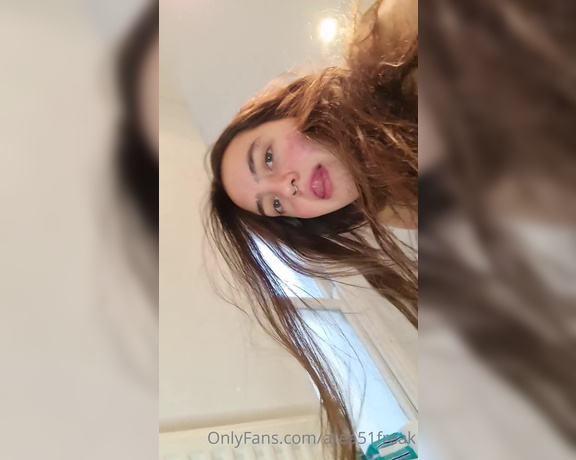 Area51FREAK aka area51freak OnlyFans - [EXPERIMENT]  Trying to stick panties to the ceiling but they kept falling  Do