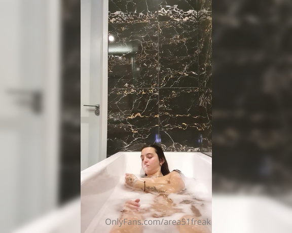 Area51FREAK aka area51freak OnlyFans - [EXPERIMENT]  1st masturbation in the bathtube )