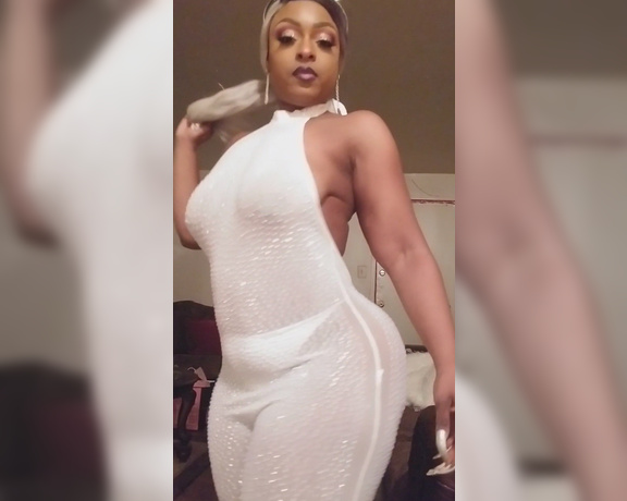 MizzJada Thyck aka mizzjadathyck OnlyFans - I love white body suites