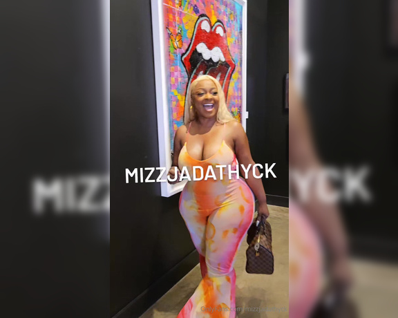 MizzJada Thyck aka mizzjadathyck OnlyFans - @mizzjadathyck the wynwood wall in Miami full video for purchase