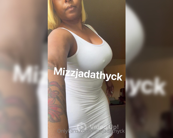 MizzJada Thyck aka mizzjadathyck OnlyFans - Hello my babes why men just look and don’t say hi i will speak back