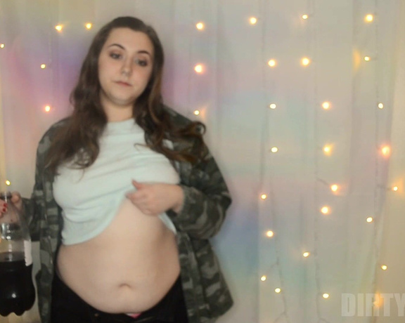 DirtyBirdyy - Bloated Belly Play and Burping in 2 Tops, Belly Button Fetish, Burping, Belly Fetish, Belly Plopping, Chubby, ManyVids