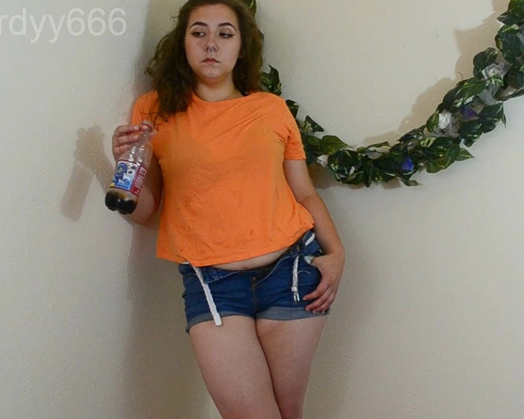 DirtyBirdyy - Rude Girl Burps and Shows Belly CUSTOM, Burping, Belly Fetish, Fat, Chubby, Belly Button Fetish, ManyVids