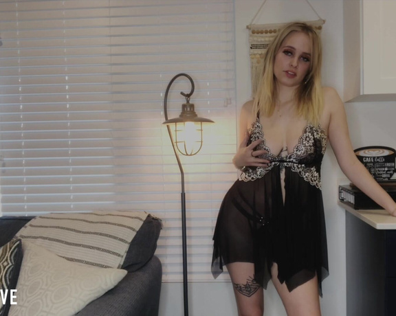 Beatrixlove - Are You Gay Game, Blonde, Femdom, Gay Humiliation, JOI Games, Lace/Lingerie, ManyVids