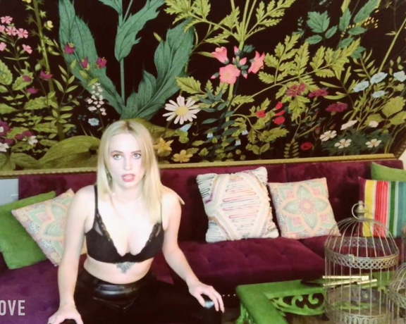 Beatrixlove - Disobedient subs must be punished, Blonde, Corporal Punishment, Femdom, Latex, Spanking, ManyVids