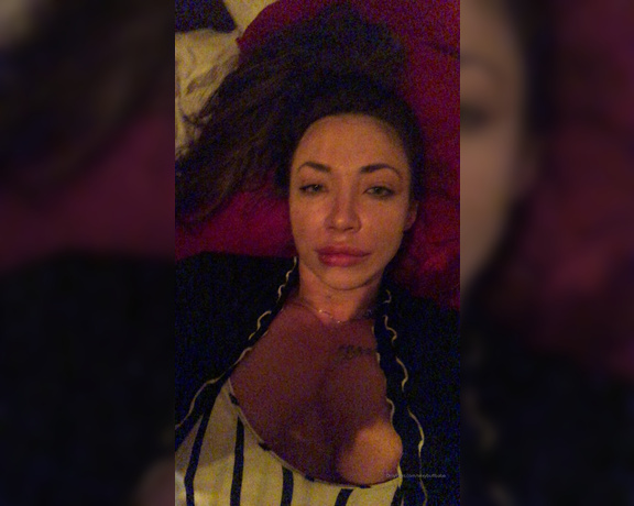 Sexybuffbabe - I will scare any ghost anyway with my pheromones... XK (04.10.2019)
