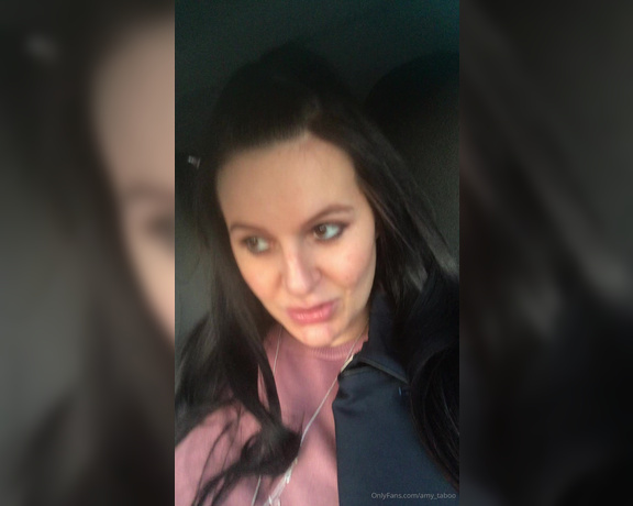 Amy_taboo - Playing with my pussy in the busy car park Dx (10.04.2020)