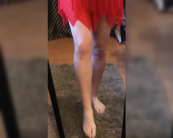 Amy_taboo - What colour should I’d only toes tonight Blue again Red,pink,glitter 4 (17.12.2019)