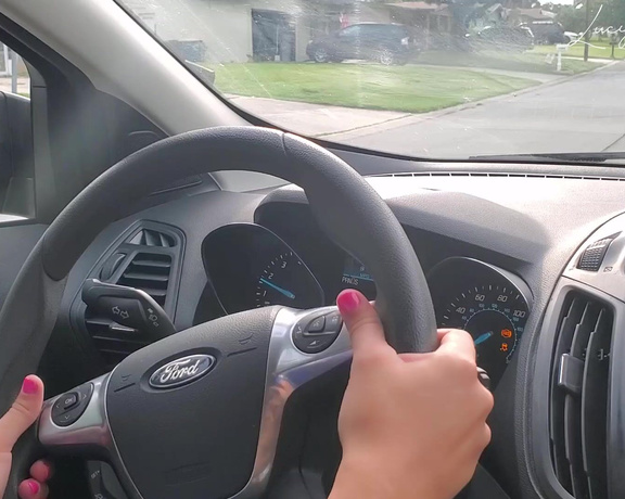 Lucy Skye - Bendy Thumbs While Driving, Hand Fetish, Finger Fetish, Driving, Car, Nails, SFW, ManyVids