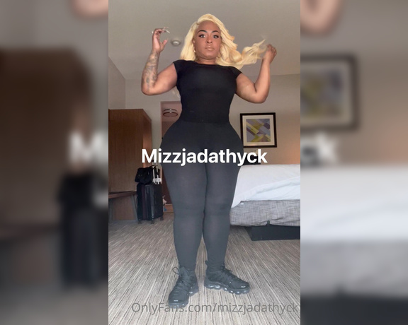 MizzJada Thyck aka mizzjadathyck OnlyFans - Hey guys I’m in BWI now April 26th to April 29 Indiana May 3rd to the