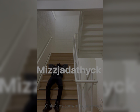 MizzJada Thyck aka mizzjadathyck OnlyFans - Hey guys if you want to see the full video dm me BwI area today and