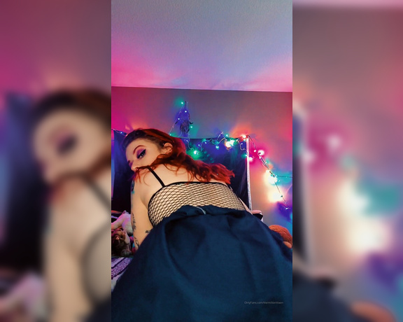 Ms Red aka vermilionvixen OnlyFans - I love spoiling yall with content, so if you like somthing lmk with a liketip