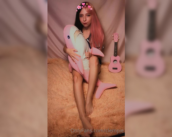 CyberlyCrush aka cyberlycrush OnlyFans - Okay I’m feeling super cute and wanna share it haha Loved the spread legs pose