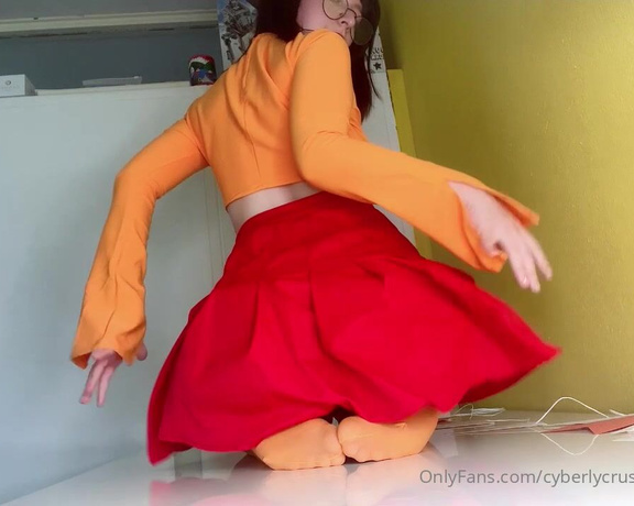 CyberlyCrush aka cyberlycrush OnlyFans - A perfect combo of vids with Velma’s booty