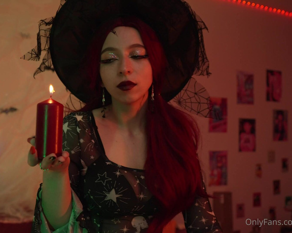 CyberlyCrush aka cyberlycrush OnlyFans - NEW VIDEO Hot witch spends Halloween with dicks She asked for a juicy