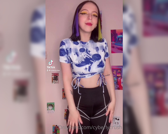 CyberlyCrush aka cyberlycrush OnlyFans - Porn tiktoks for you So much fun making them! Hope you also like it!