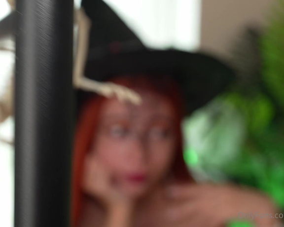 CyberlyCrush aka cyberlycrush OnlyFans - NEW VIDEO 20 MINS, 4K) Slutty yung witch can’t wait for her favourite lessonShe