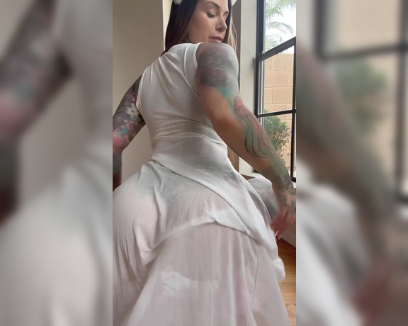 Giuliana Cabrazia aka giulianacabrazia2 OnlyFans - I think this may be the most perfect twerk dress ever thoughts opinions pls weigh