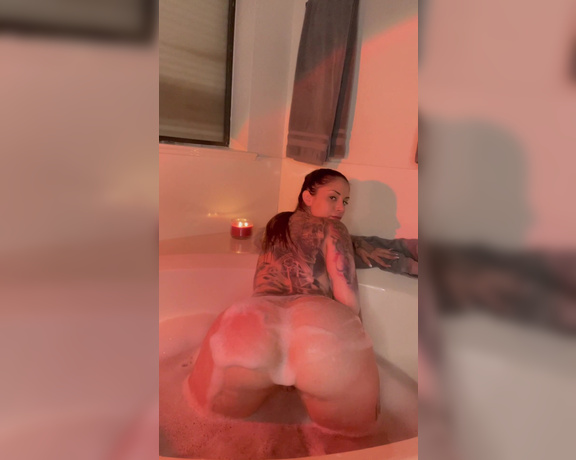 Giuliana Cabrazia aka giulianacabrazia2 OnlyFans - Relaxing bath time with meeee