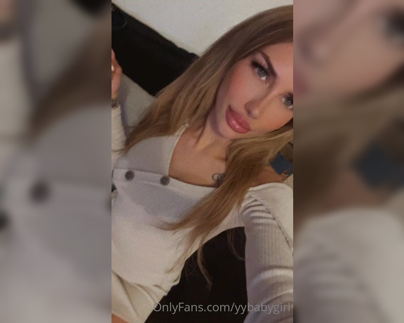 Petite_paulina aka petitepaulinaa OnlyFans - Heyyy, whats poppin