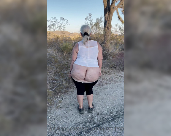 ThebumbumBaroness aka thebumbumbaroness OnlyFans Video 3687