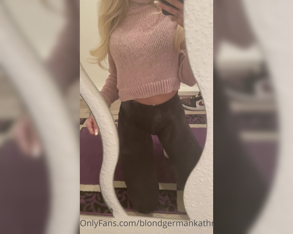 Petite_paulina aka petitepaulinaa OnlyFans Video 1847