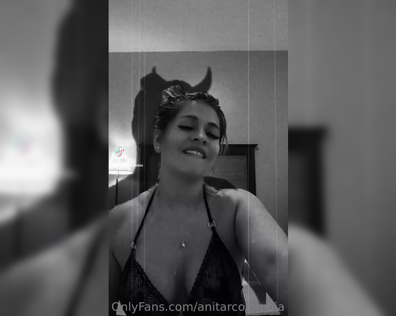 ANITA R COLOMBIA aka anitarcolombia OnlyFans Video 3684