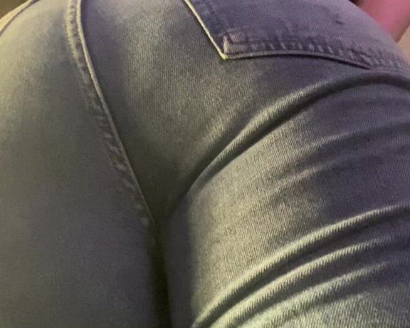 The Fart World aka thefartworld OnlyFans - Lexie Ripping Away In Tight Jeans! Some Crazy Long Ones Here! @gassylexi