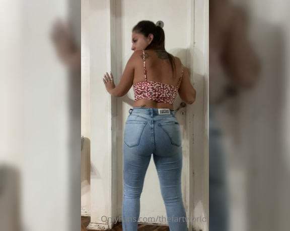 The Fart World aka thefartworld OnlyFans - Siomara Farting In Jeans And Then Pulling Them Down! @siomarafart