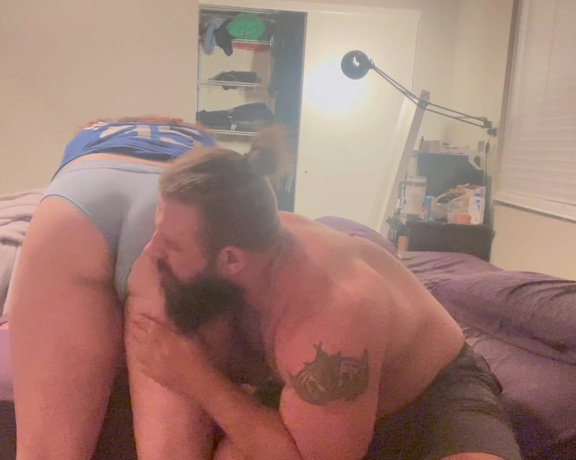 The Fart World aka thefartworld OnlyFans - Lexie Farting On Her Boyfriend Custom! @gassylexi