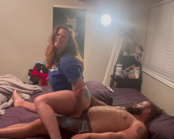 The Fart World aka thefartworld OnlyFans - Lexie Farting On Her Boyfriend Custom! @gassylexi