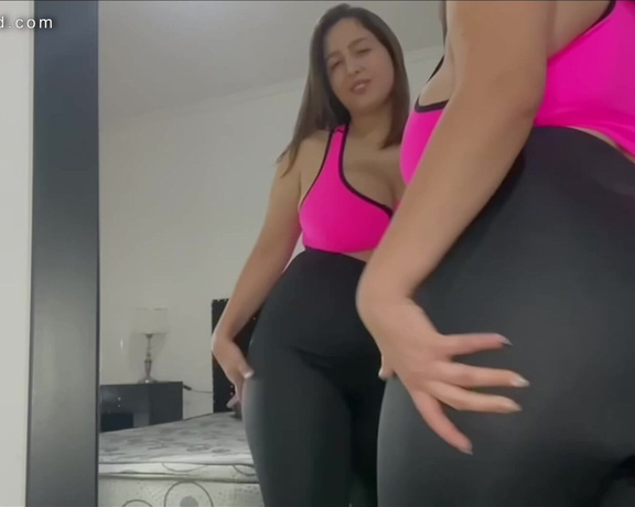 The Fart World aka thefartworld OnlyFans - Anas Farts Are Just As Impressive As Her Ass And Seeing Her From Both Angles Makes