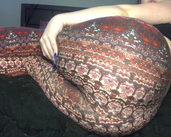 The Fart World aka thefartworld OnlyFans - Brooke Farting Up Close In Leggings! @abigailpeach